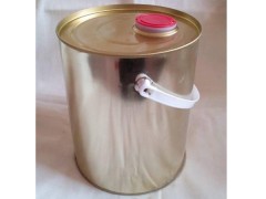 液态包装铁桶供应_潍坊地区可靠的润滑油专用铁桶