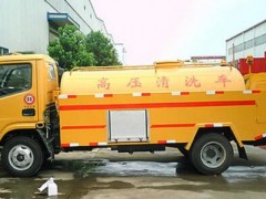 快易家管道疏通服务部专业提供新疆高压清洗车-哈密高压清洗车价