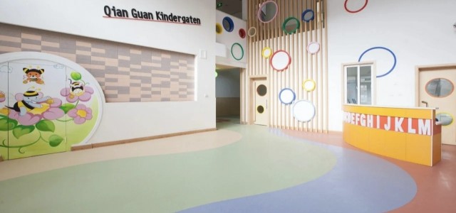 幼儿园铺装PVC 塑胶地板 后，多久可以投入使用？